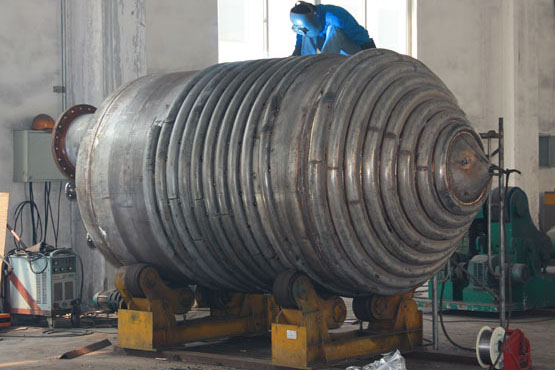 不锈钢锥形半圆管夹套高压釜设备