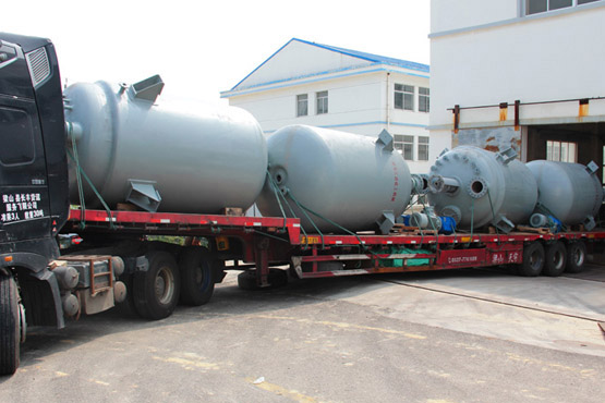 内蒙古4台10000L纯S30408机械密封反应釜